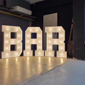 XXL Leuchtbuchstaben